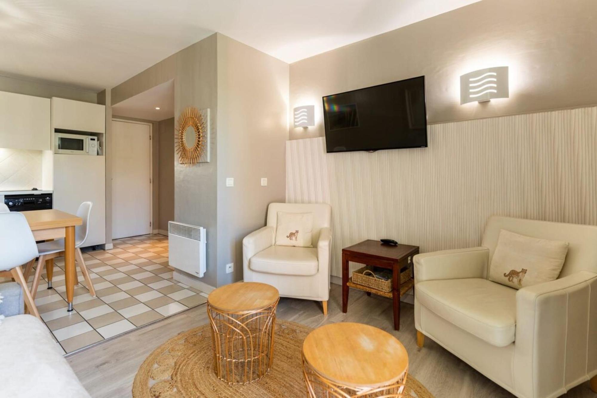 Beautiful Flat With Swimming Pool Tennis Court And Free Parking 117 Le Touquet Exterior photo